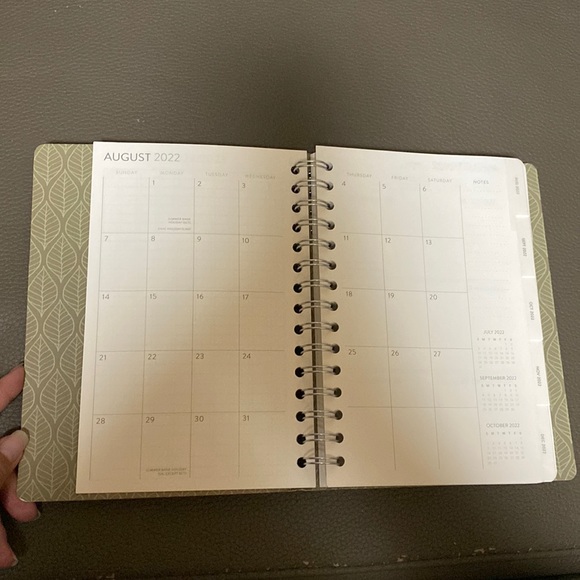 Orange Circle Studio Planner Aug 2022 - Dec 2023 - Picture 6 of 8